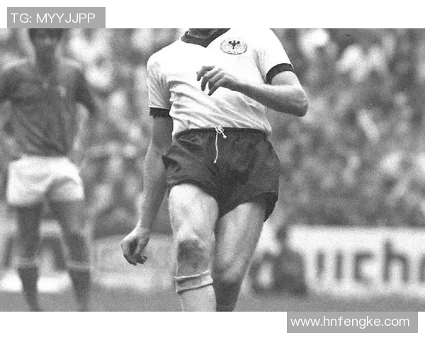 足球球星背后30号球衣的传奇人物与经典时刻揭秘 足球球星背后30号球衣的传奇人物与经典时刻揭秘